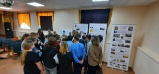 В школах Ржевского района представили выставку «Церковь в годы войны»