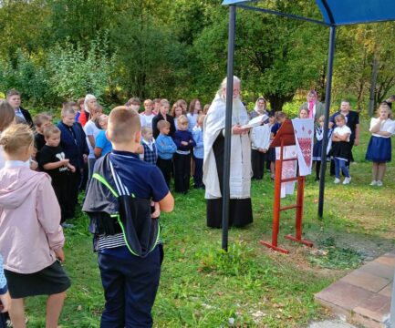 В часовне свт. Николая Чудотворца д.Глебово состоялся молебен перед учением